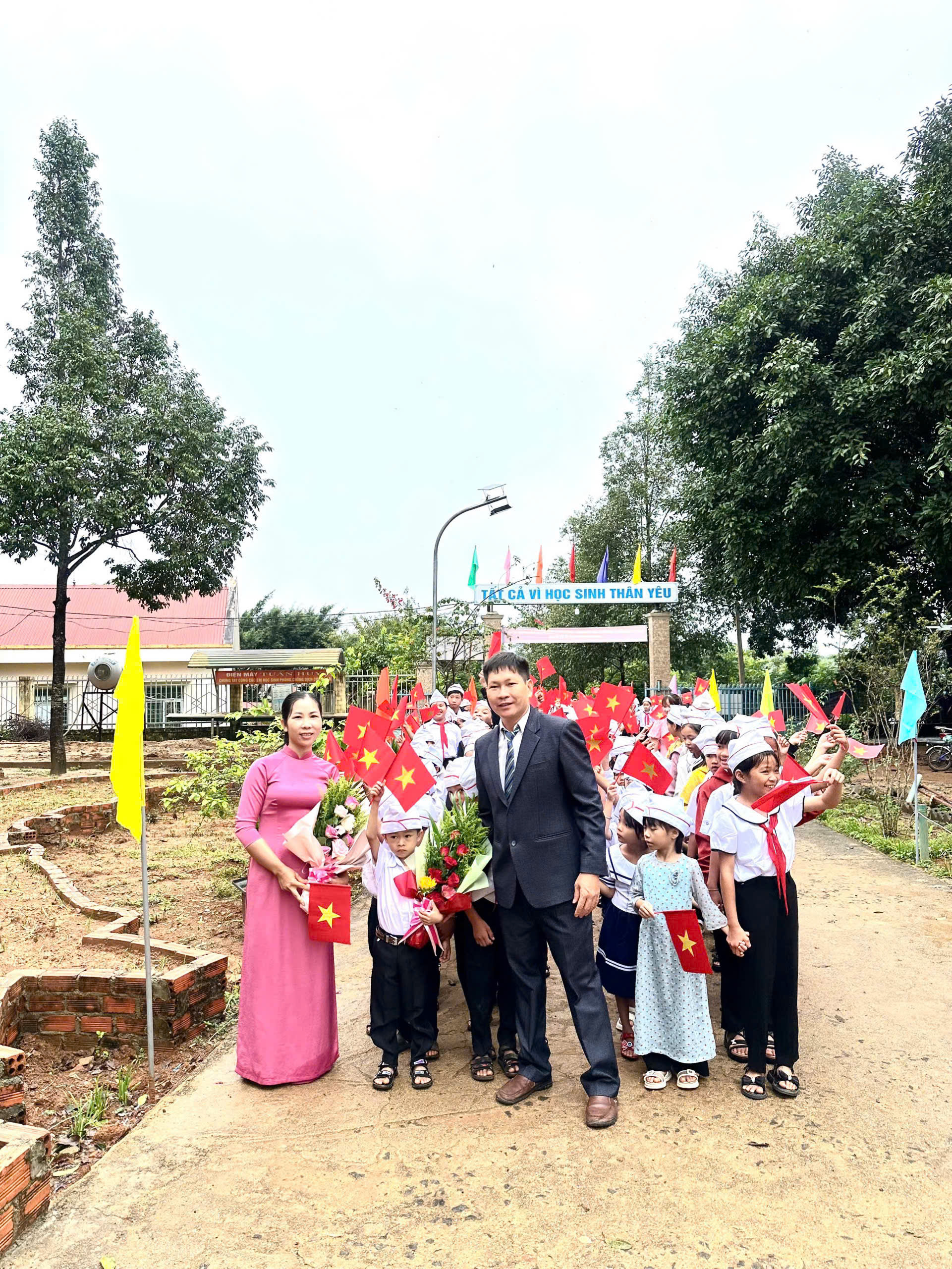 CHÀO NĂM HỌC MỚI